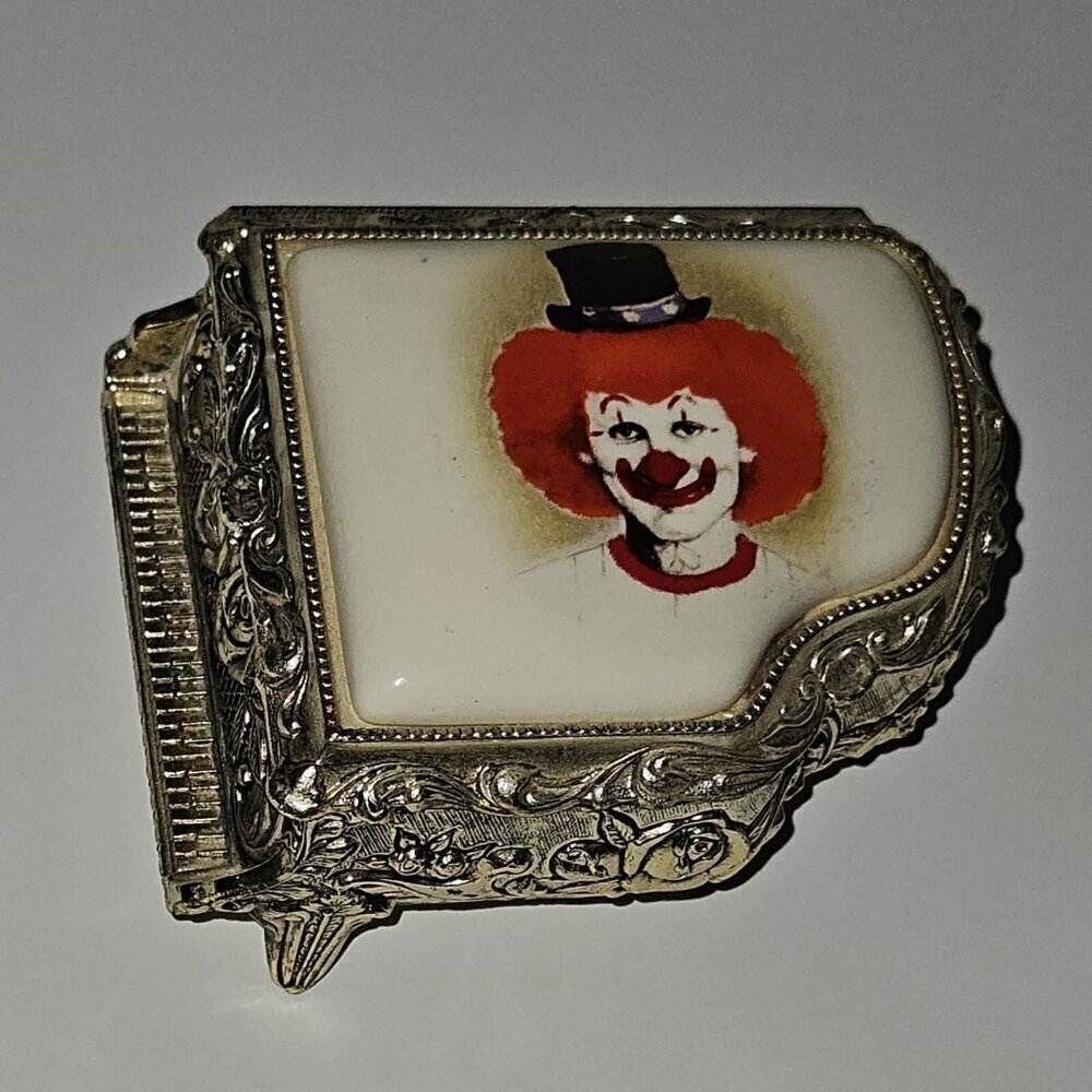 Westland Co Grand Piano Clown Music Box Plays Love Makes World Go Round Japan